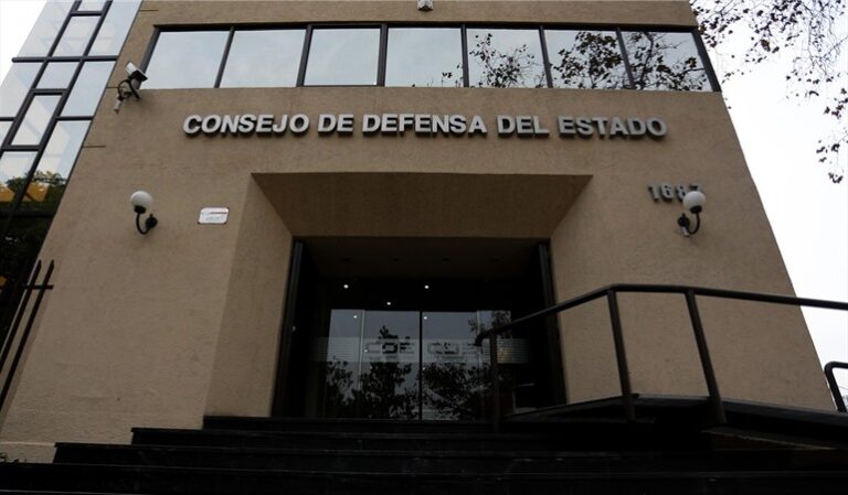 Caso libreta millonaria: CDE aclara que fallo de la Corte Suprema exige únicamente informar el monto de ahorro