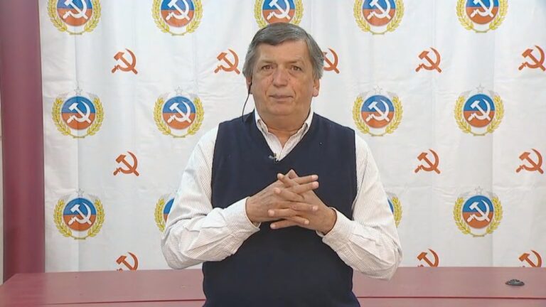 Lautaro Carmona, secretario general del PC: “Lo que ocurrió en la convencional debilita la alianza” con el FA