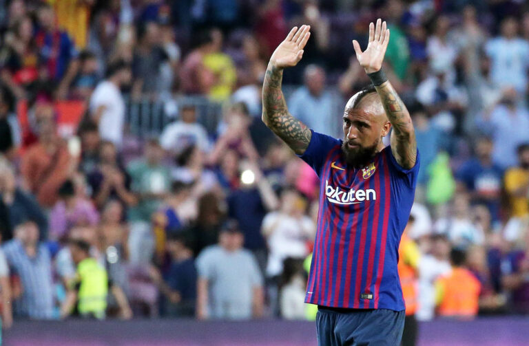 Arturo Vidal podría ser fichado por Manchester United y sumarse al récord de Edu Vargas