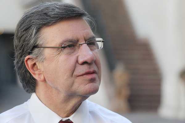 Joaquín Lavín se define como socialdemócrata: 