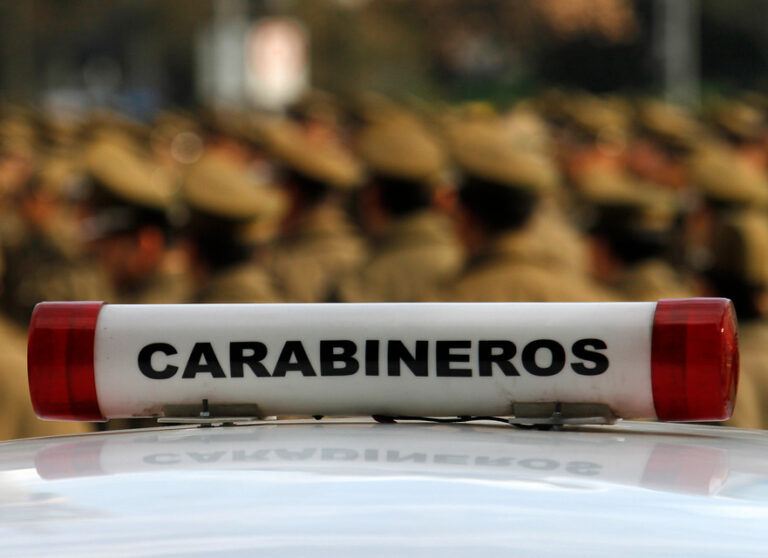 Escándalo en Carabineros: Dan de baja a funcionario de Talagante que vendía armas a delincuentes