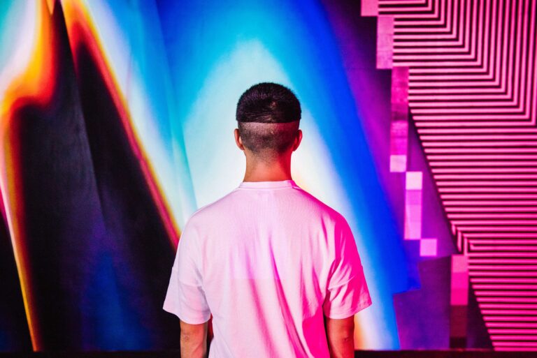Felipe Pantone, artista visual: “El graffiti es al arte lo que Twitter es a los periódicos”