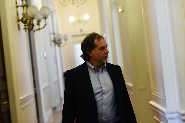 Girardi llama a centrar debate de jornada laboral en el impacto de la automatización en el empleo