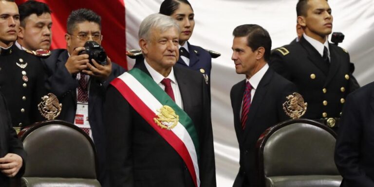 López Obrador: El mandatario que quiere romper con la tradición de los presidentes emperadores de México