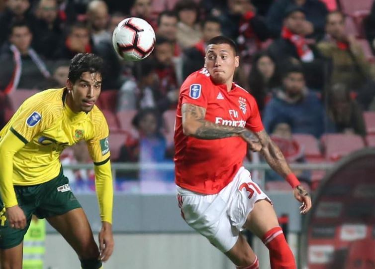 Nico Castillo estaría cortado en Benfica por culpa de un like en Instagram