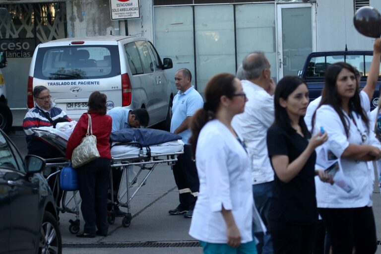 Hospital San Borja Arriarán deberá pagar casi $20 millones a paciente que fue víctima de infección intrahospitalaria