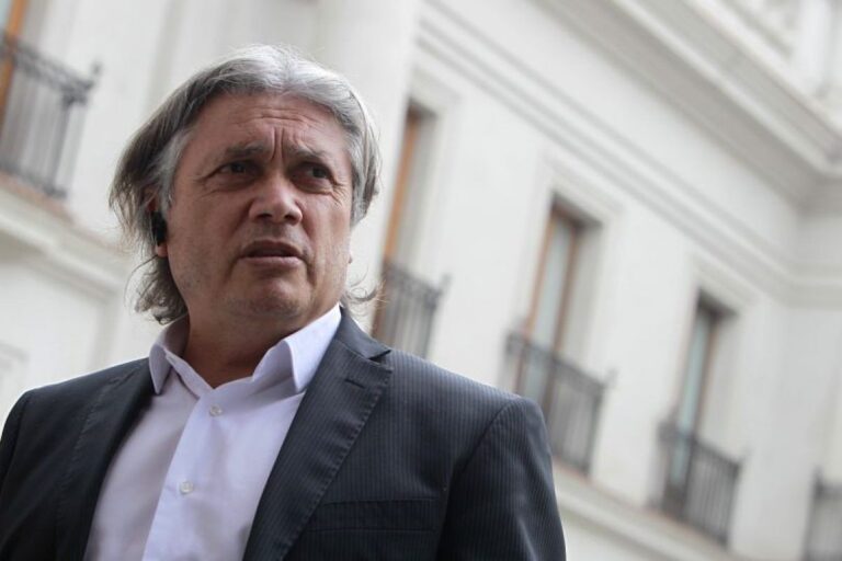 Senador Navarro evoluciona de forma satisfactoria y avanza 