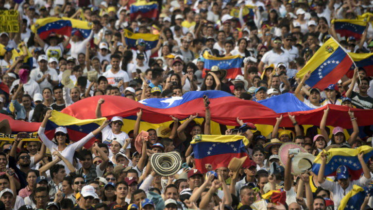 Minuto a minuto: Venezuela Aid Live y Hands Off Venezuela se toman la frontera