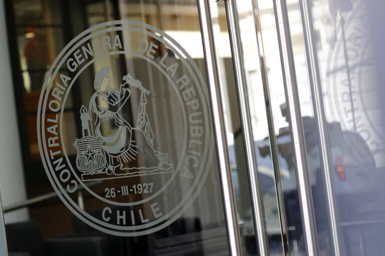 Revés a la propuesta de toque de queda para niños en Quilpué: Sería ilegal según Contraloría