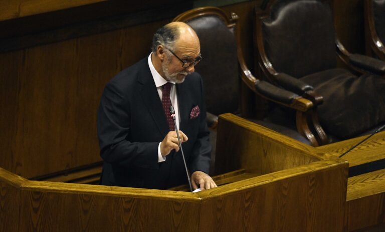 Iván Flores (DC), nuevo presidente de la Cámara: 