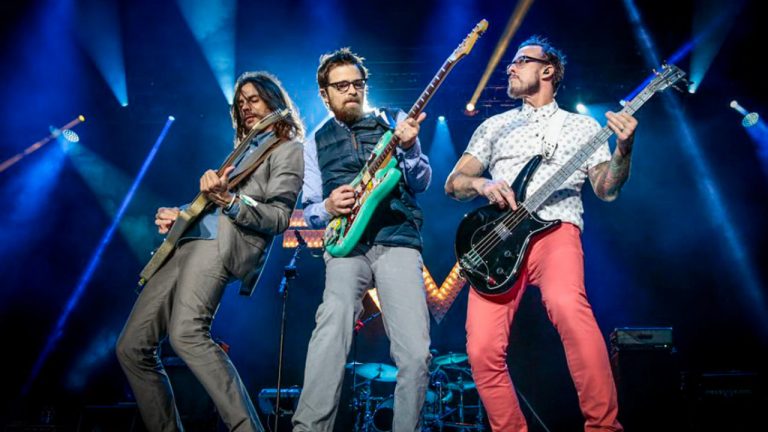 Weezer: ¿Toda publicidad es mala?