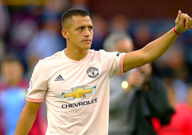 Lidera lista de cortados: Alexis se quedó abajo de la revolución que prepara el United