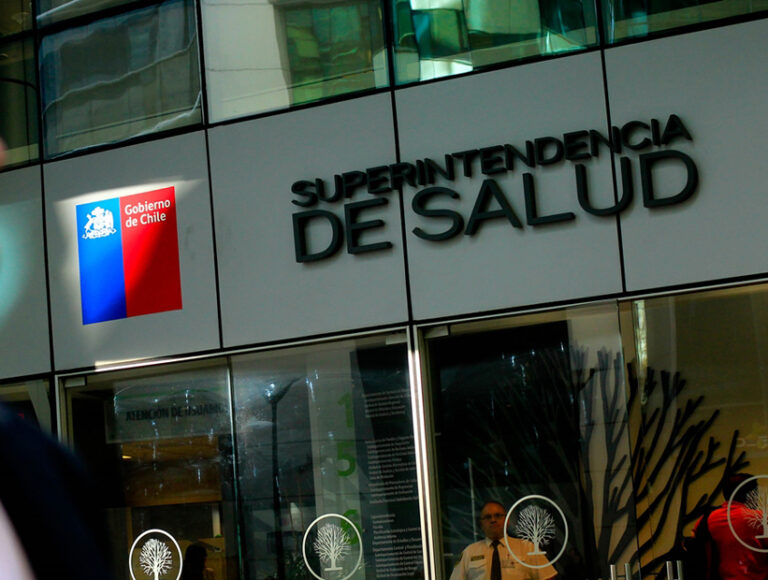 Patricio Fernández asume subrogancia en la Superintendencia de Salud