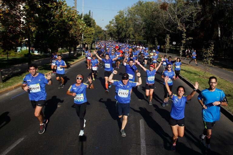 Carabineros despliega más de mil efectivos para resguardar la Maratón de Santiago 2022