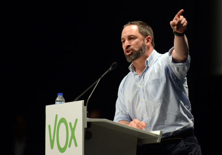 ¿Qué es VOX y por qué ha cobrado tanta fuerza en España?