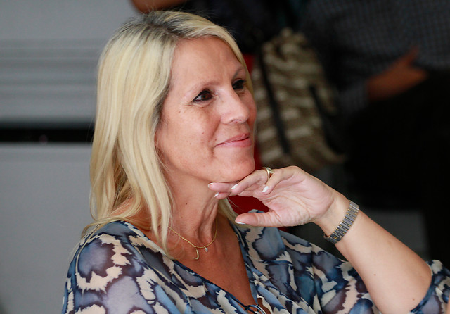 Lily Pérez se sincera: “Me hubiese encantando ser hombre y pegarle un combo a Carlos Larraín”