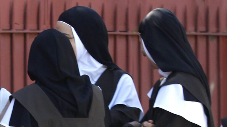 Denuncian a monjas que colaboraban con el Sename: 