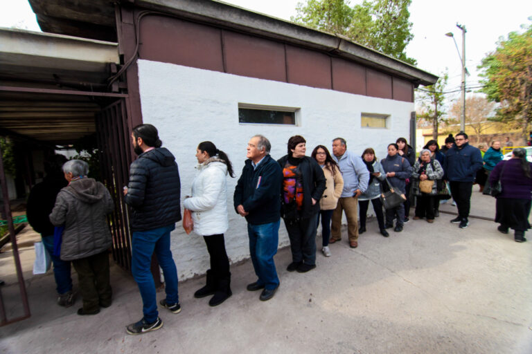 Cerro Navia presenta demanda colectiva contra Enel
