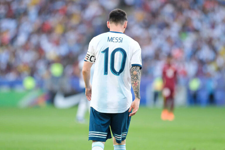 Messi trató de “corruptos” a la Conmebol y ahora arriesga una dura sanción