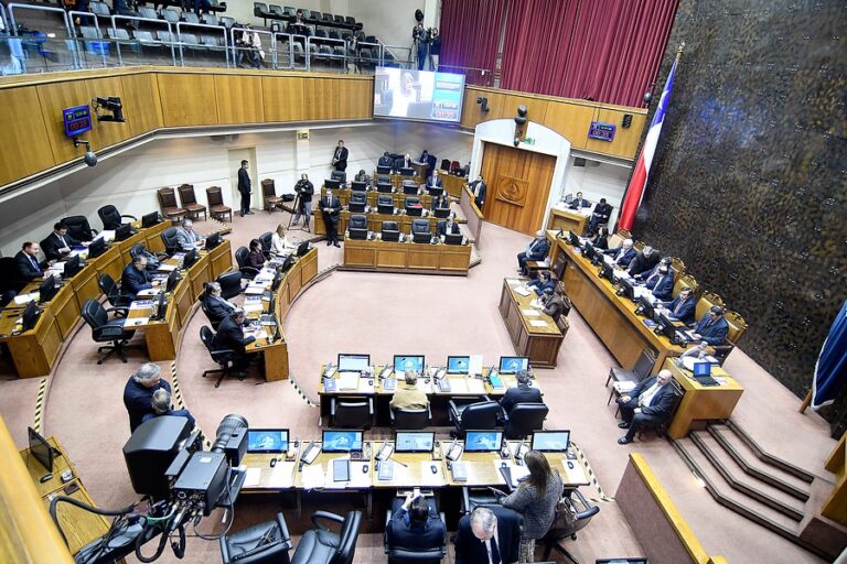 Aumentan medidas de seguridad en el Congreso tras atentado a comisaría