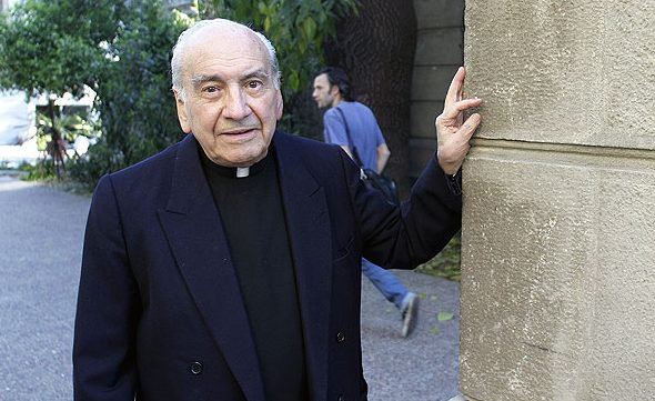 Retractan Premio Bicentenario a Renato Poblete tras denuncias de abuso sexual