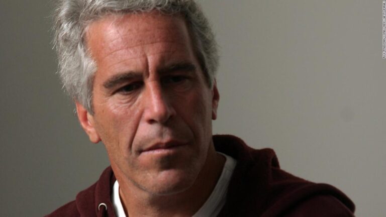 Documentos de Jeffrey Epstein han sido revelados: Contienen más de 200 nombres vinculados al acusado de tráfico sexual