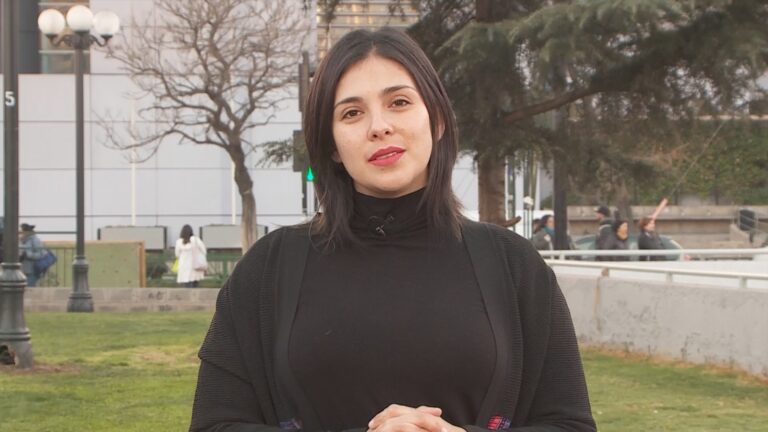 Diputada Cariola responde a reclamo de la ANFP por uso de la imagen de clubes con fines políticos