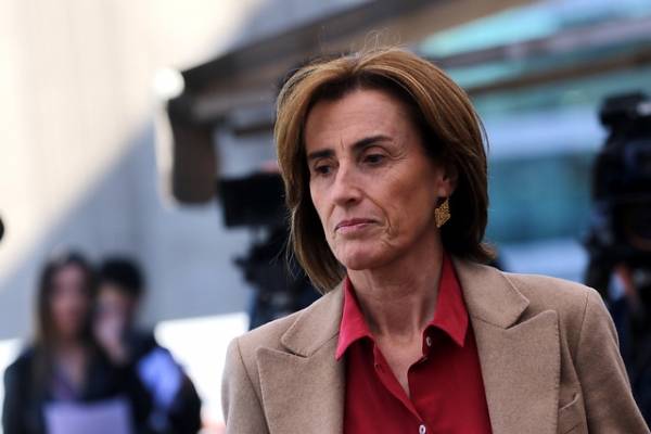 Cubillos en picada contra manifestantes que quemaron bandera chilena: 