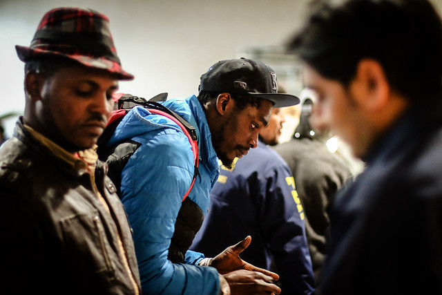 Escritor haitiano que enseña idiomas en Chile lanza libro que realza la importancia del creolé