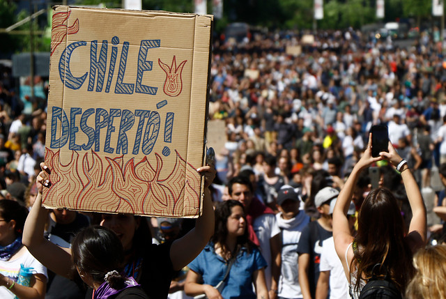 Así fue el minuto a minuto de la quinta jornada de manifestaciones en Chile