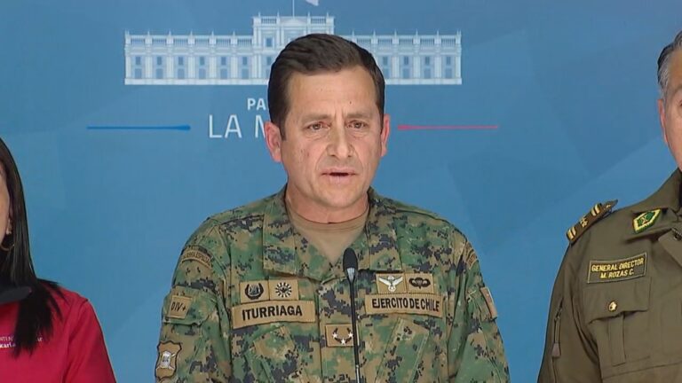 General Iturriaga anuncia toque de queda total en el Gran Santiago