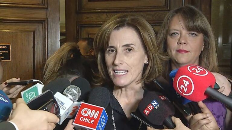 Incendio en el IN: Cubillos pide que Carabineros 