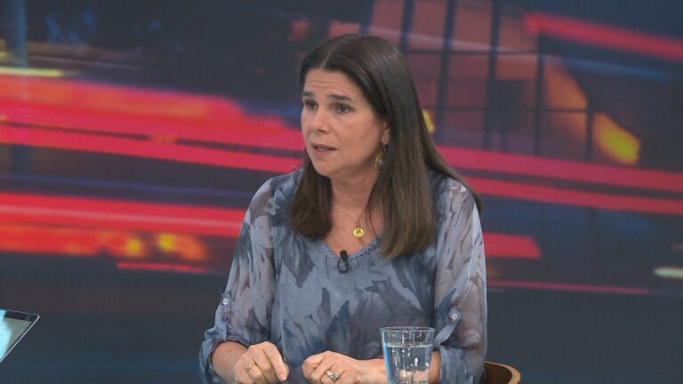 Ximena Ossandón: “Tenemos que hacer un esfuerzo importante por volver a conectarnos con la calle”