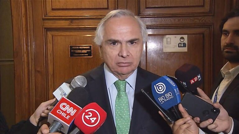 Interior se querella y Chadwick pide fiscal especial por violencia en el IN: 