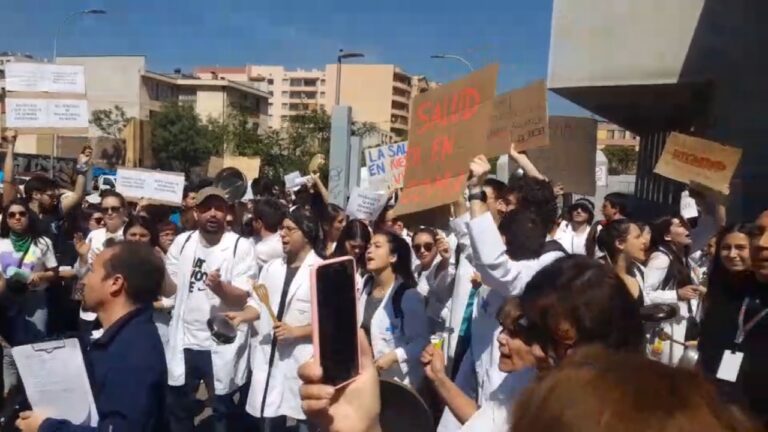 Denuncian que impidieron al INDH entrar a la ex Posta Central a ver cómo estaban los heridos