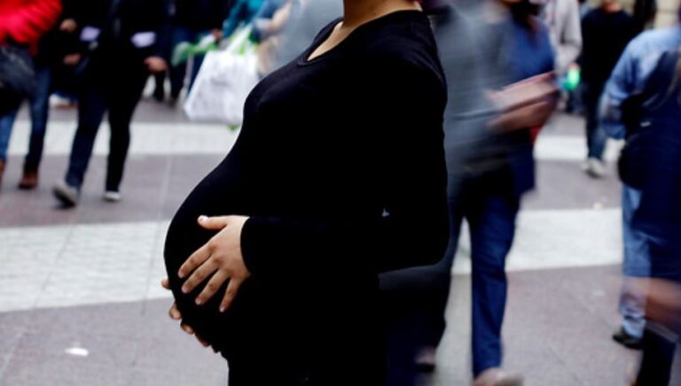 Calendario del Minsal: Mujeres embarazadas con comorbilidades podrán vacunarse desde este lunes 27