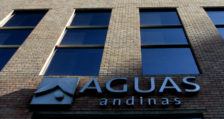 Aguas Andinas desmiente problemas de funcionamiento en la Región Metropolitana