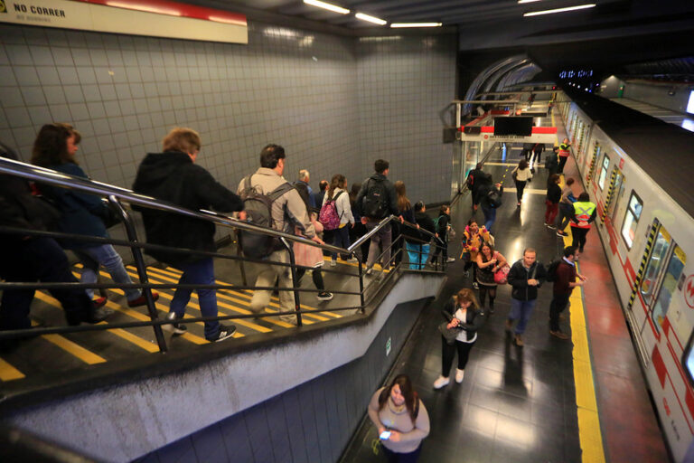 Estas son las cuatro estaciones del Metro de Santiago que abrieron este lunes