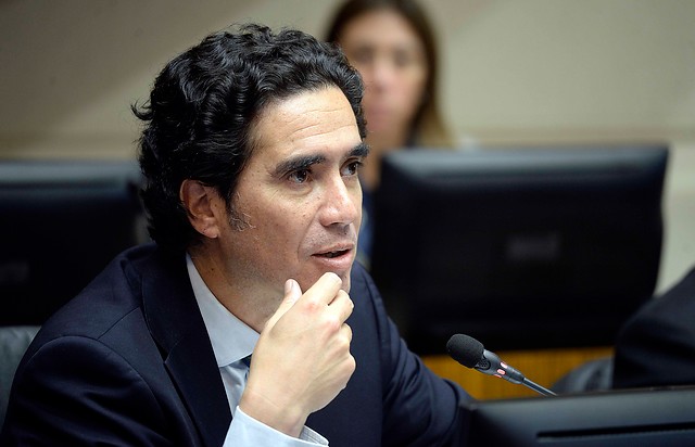 Ministro Briones aseguró que el acuerdo para una nueva Constitución favorecerá la recuperación de la economía