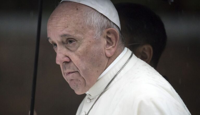 Papa Francisco imagina su muerte 