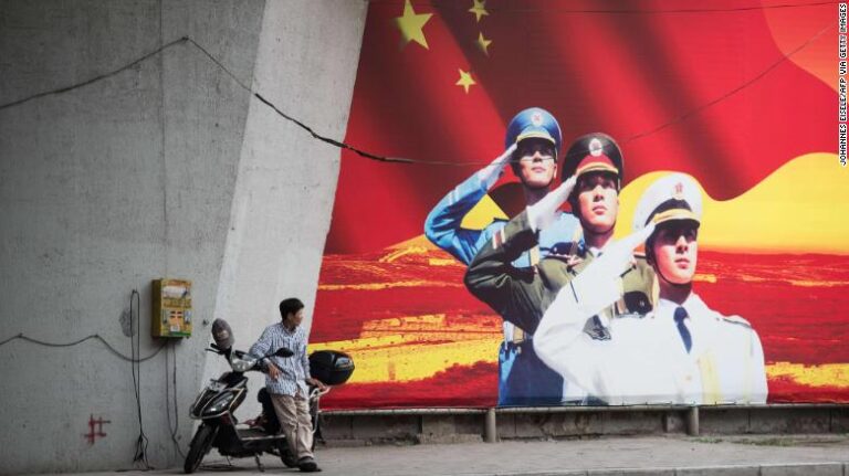 Esto es lo que pasa cuando te sales del ejército en China