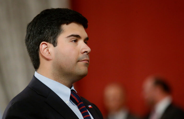 Ministro Isamit sobre crisis social: 