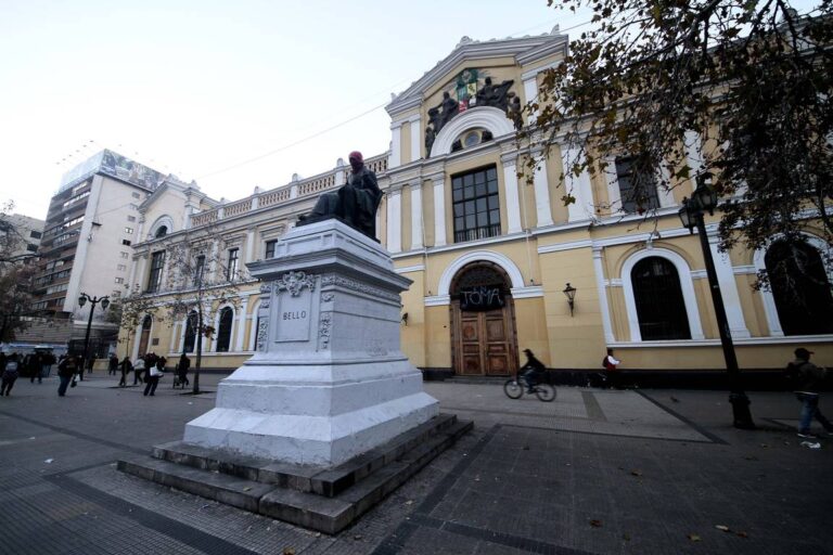 Ranking destaca a U. de Chile por liderazgo nacional en educación superior