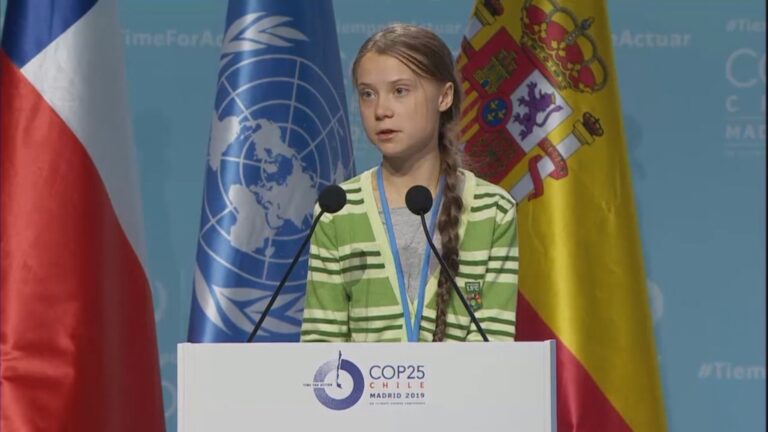Un frontal discurso de Greta Thunberg y protestas en el recinto de la COP25 en Madrid