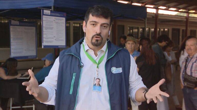 Alcalde de Cerro Navia y comunas que eliminaron pregunta sobre nueva Constitución: 