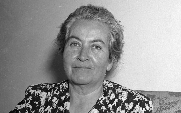 “Vicente Huidobro: Snob” y otros 9 grandes pelambres de Gabriela Mistral