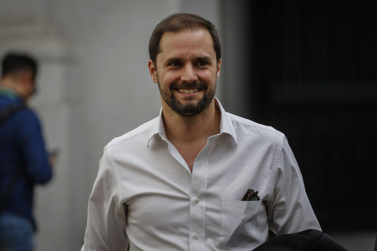 Jaime Bellolio reitera intención de votar por el 