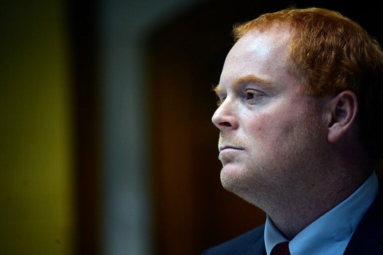 Rojo Edwards tras críticas por tuit: “No se necesita conocer Corea del Norte para hacer una referencia a la dignidad