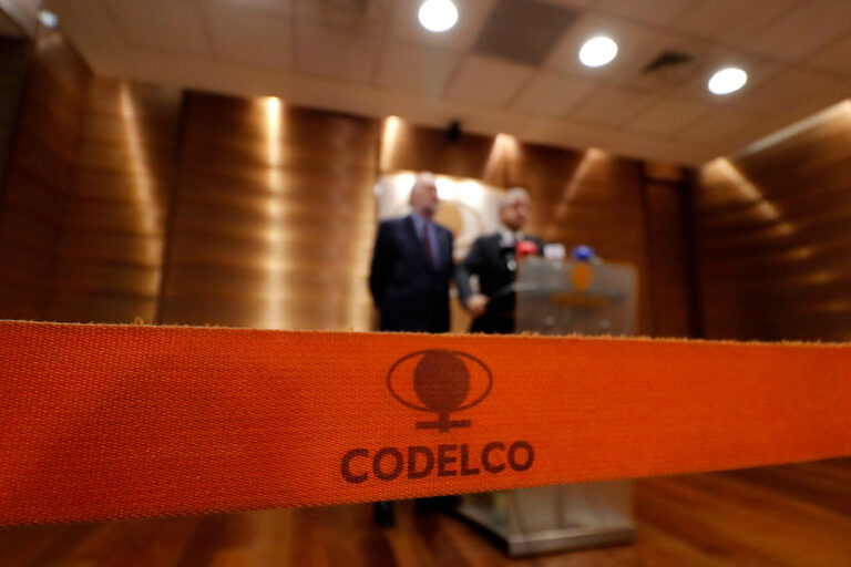 Codelco se querella por estafa ante presuntas irregularidades en precios de seguros de vida de trabajadores