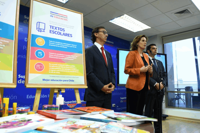 Denuncias a colegios por exigencias de materiales escolares disminuyeron un 65% en los últimos 5 años